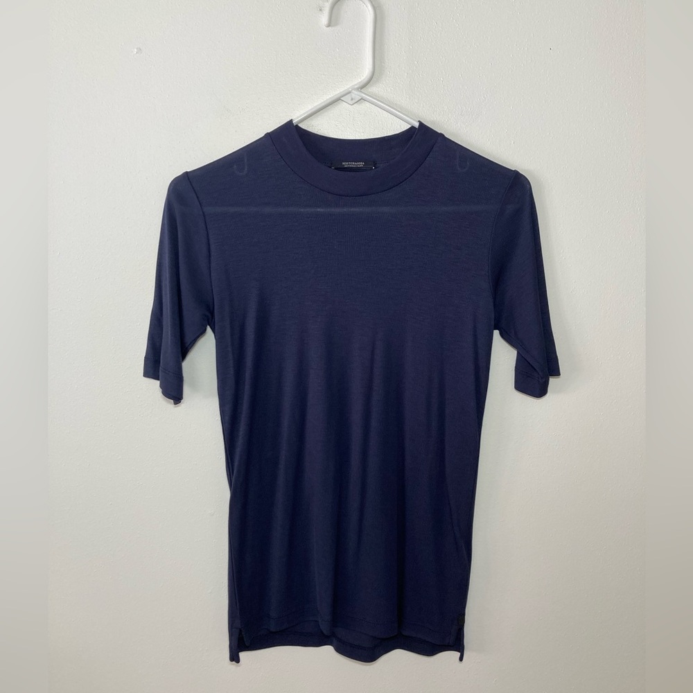 Scotch & Soda Women’s Navy Crew T-shirt. Size XS